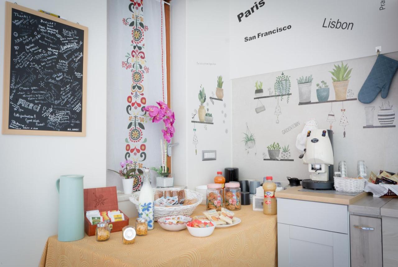 Raro'S Home Bed & Breakfast 庞贝 外观 照片